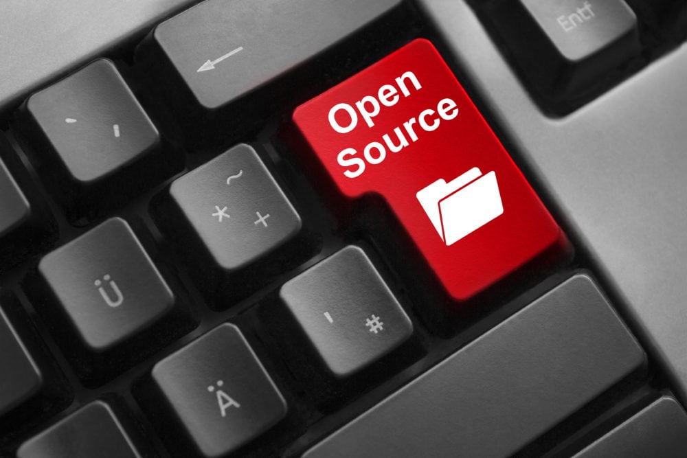 Demo & Download: Open Source SDN Solution for Dynamic Topology Switchover